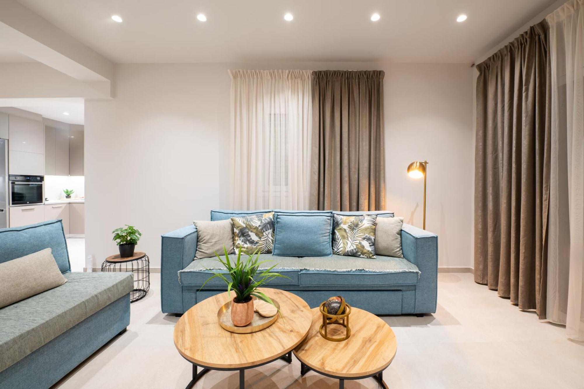 Thea Seaview Luxury Living Villa Kalamata Bagian luar foto